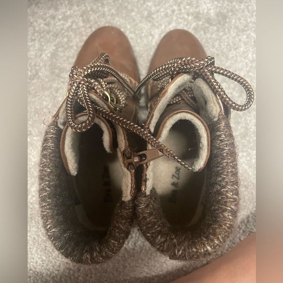 Boots - Picture 5 of 5